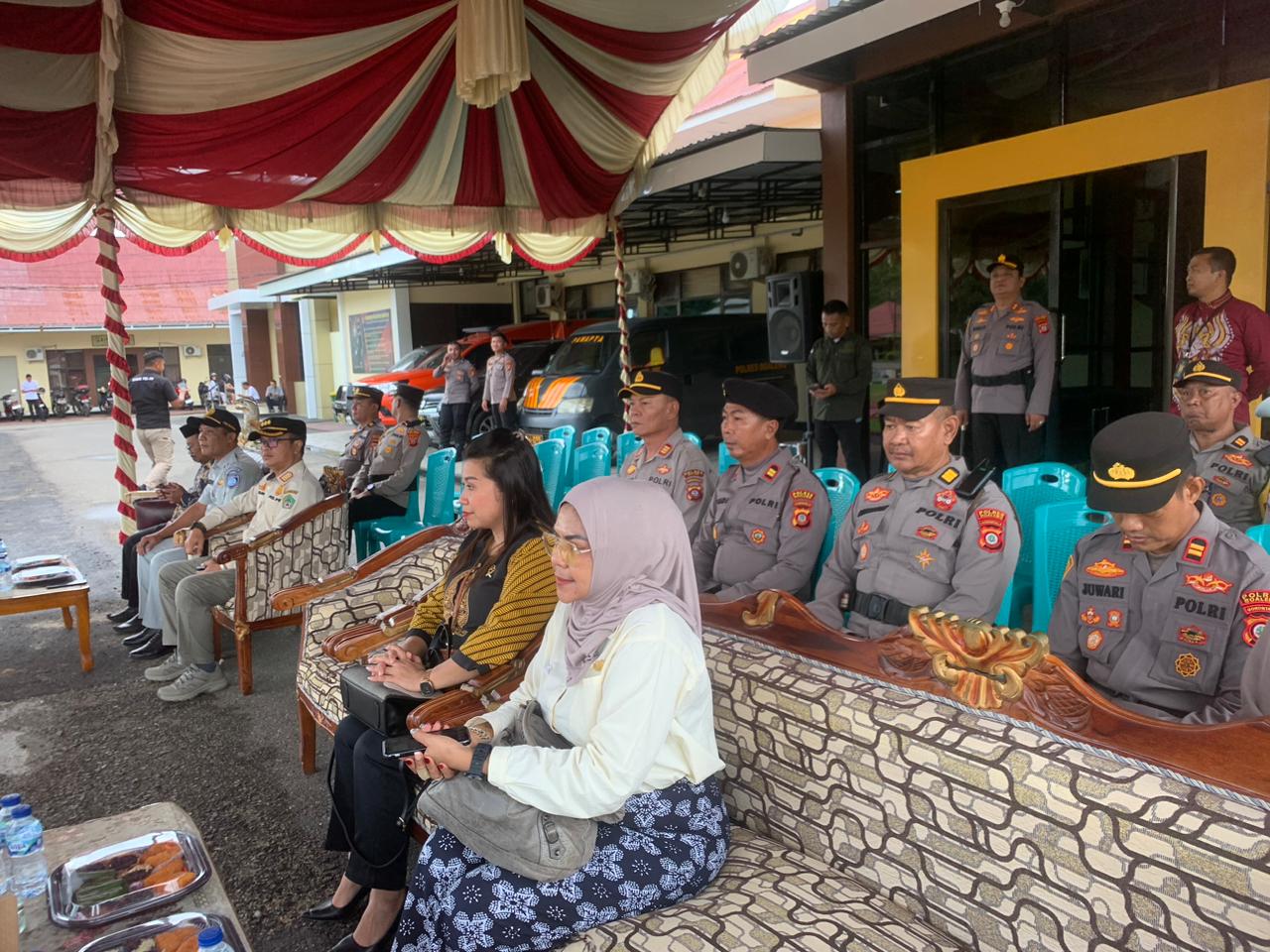 Melaksanakan Apel Gerakan Pasukan Operasi Kepolisian Terpusat LILIN Otanaha Tahun 2025 Tentang Pengamanan Natal Tahun 2025 dan Tahun Baru 2026