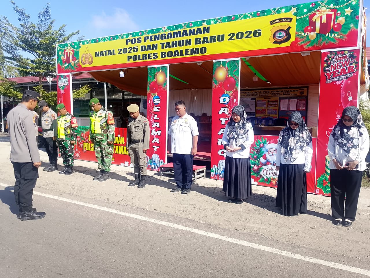 Dalam Rangka Pengamanan Natal 2025 dan Tahun Baru 2026 Kecamatan Paguyaman