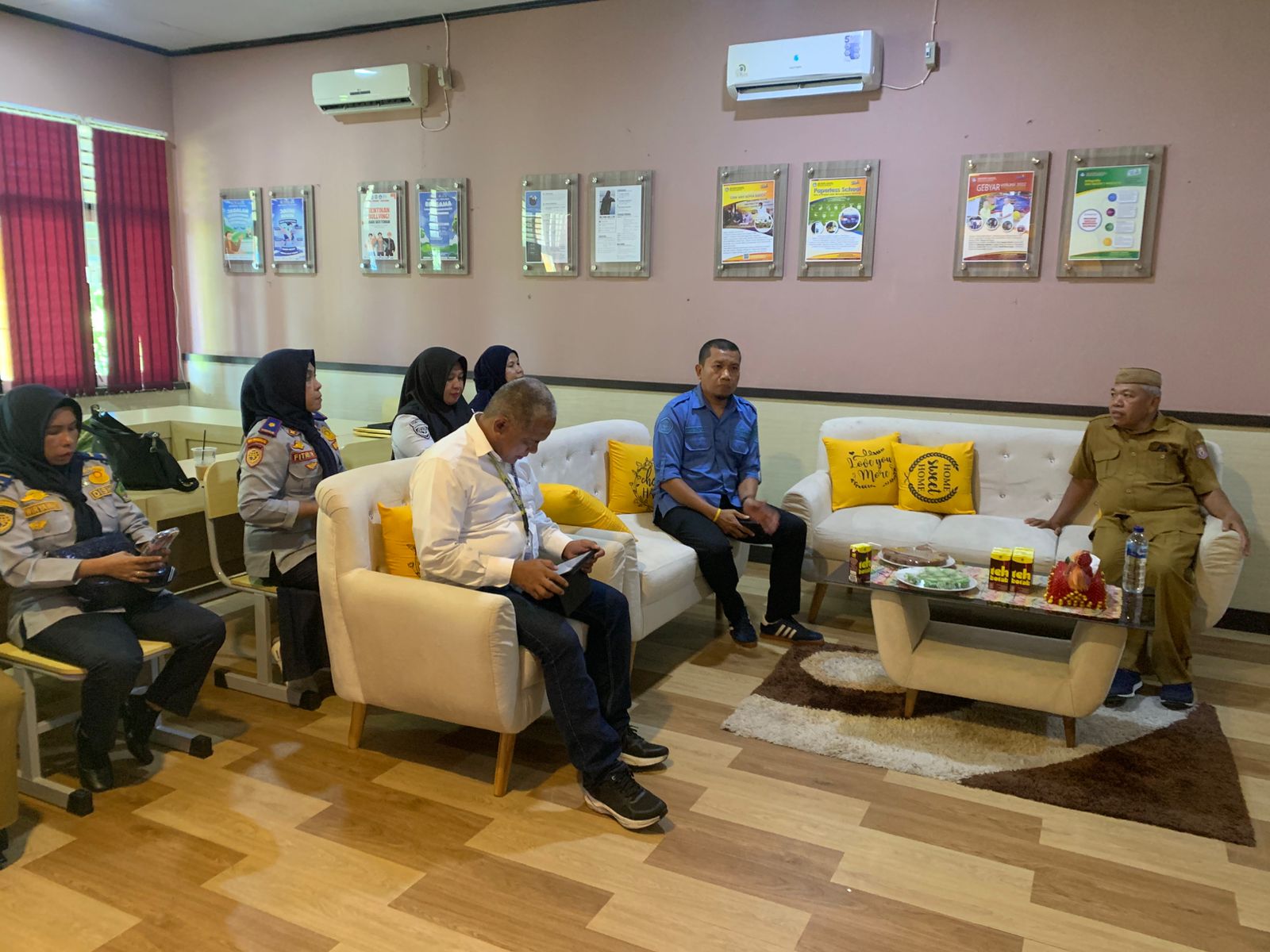 Dalam rangka sosialisasi dan Survey rute angkutan perintis Mananggu-Tilamuta dengan Dishub Provinsi Gorontalo angkutan printis untuk anak sekolah wilayah mananggu-Tilamuta Tahun 2025